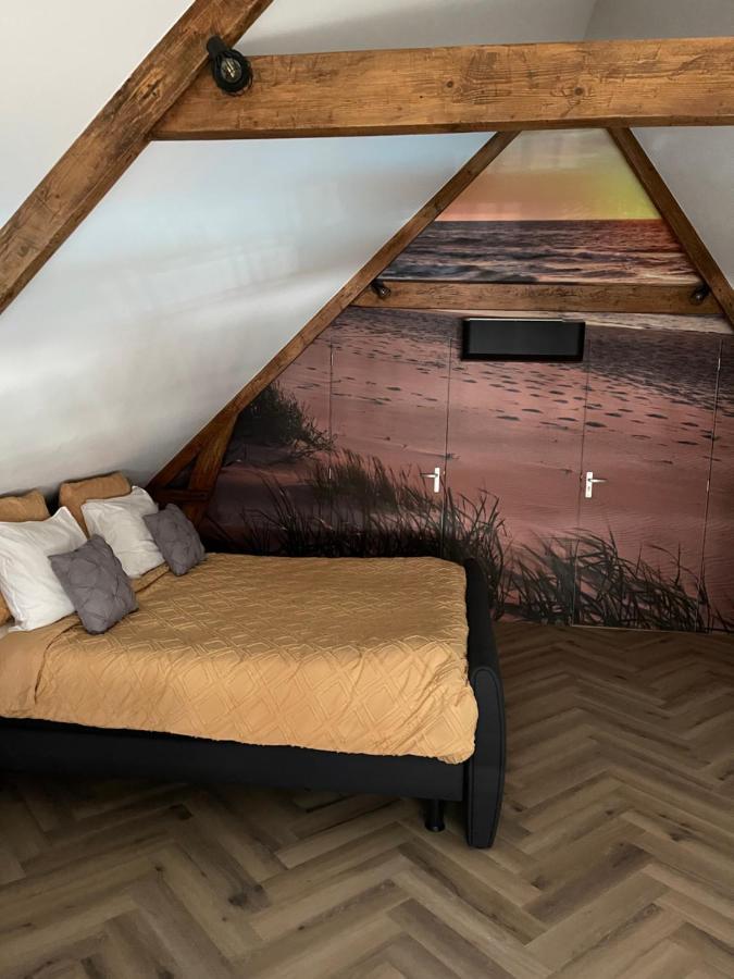 Appartamento Bed & Wellness Chinel Luxe Vakantiehuis Met Sauna'S En Bubbelbad Sint Annaland Esterno foto